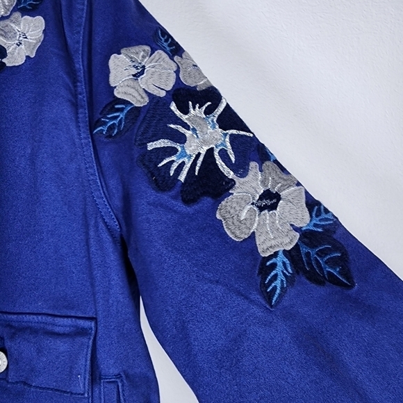 LULAROE BUTTON FRONT EMBROIDERED JACKET - Picture 6 of 8